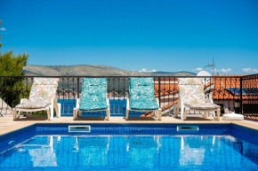 Villa Sunset Apartments